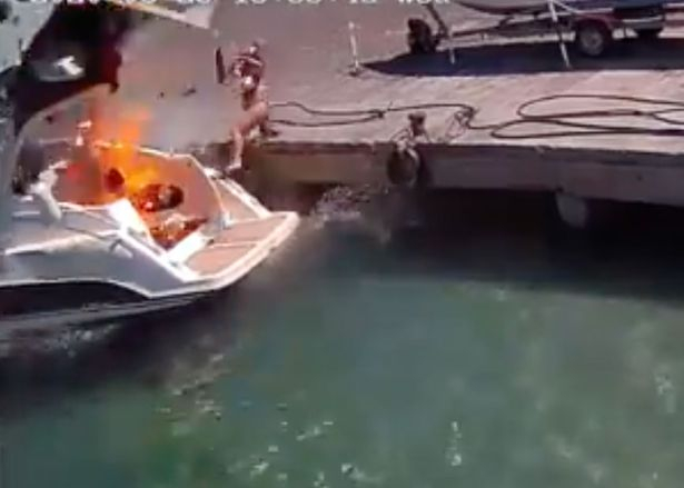 Ужасяващо ВИДЕО: Лодка се взриви, хвърли жена по бански във въздуха 