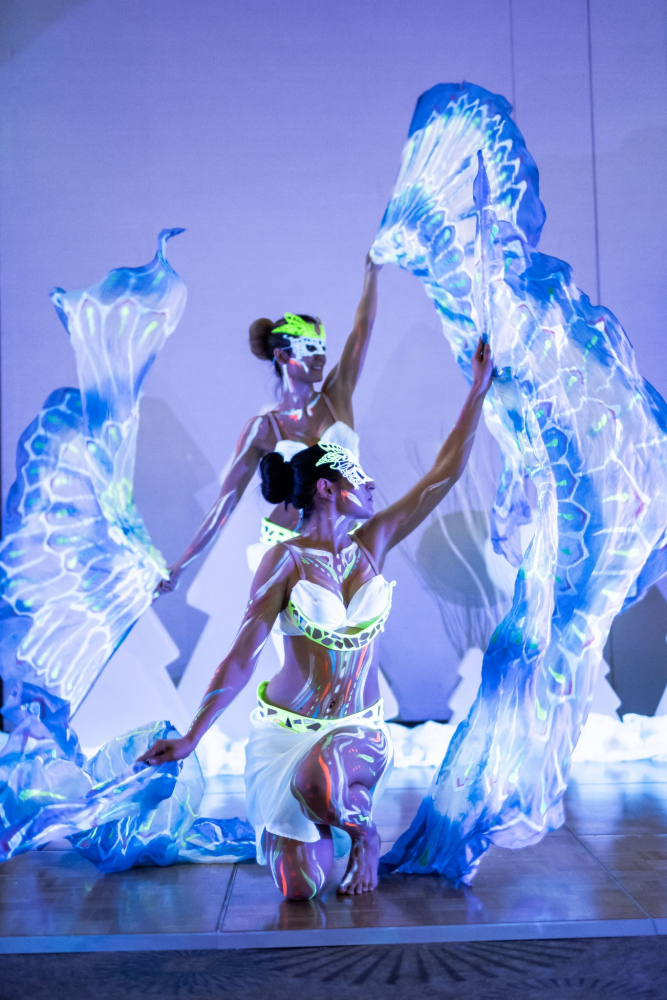 Над 50 танцьорки в ефектен ориенталски спектакъл за първи път у нас СНИМКИ