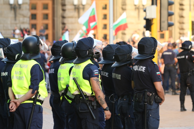 Синдикатът на МВР опроверга гнусна манипулация за полицаите на протестите