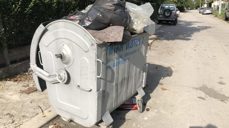 "Умни" кофи за боклук поставят в София 