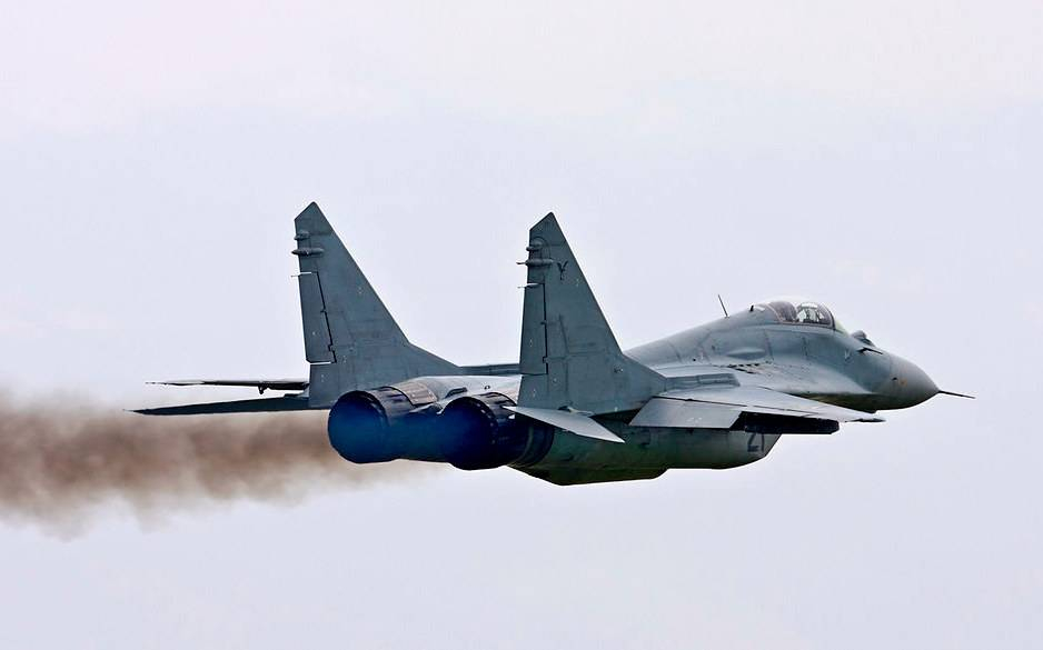 Поразиха руски МиГ-29 в Либия, пилотът успя да пусне ВИДЕО