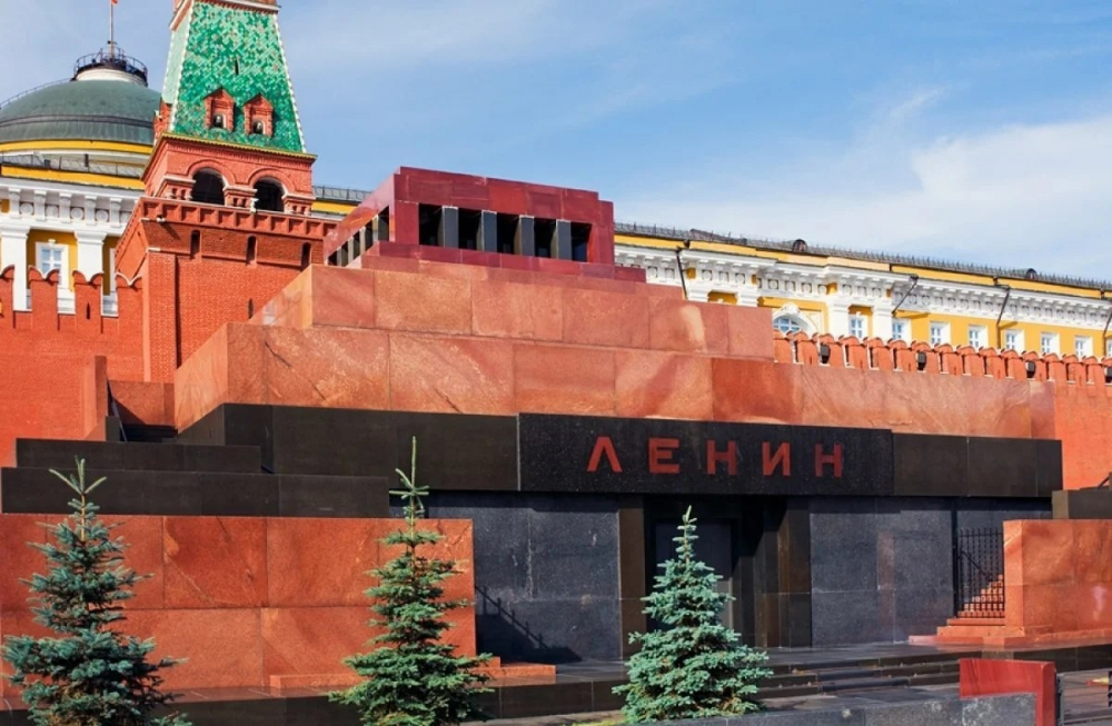 Предложиха 1 млрд. долара за мумията на Ленин
