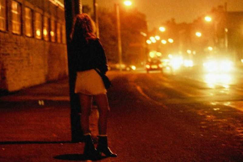 Шокираща новина за студентите във Великобритания: Проституират, за да... 