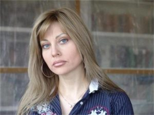 Една от най-красивите българки се връща изненадващо в ефир! СНИМКИ