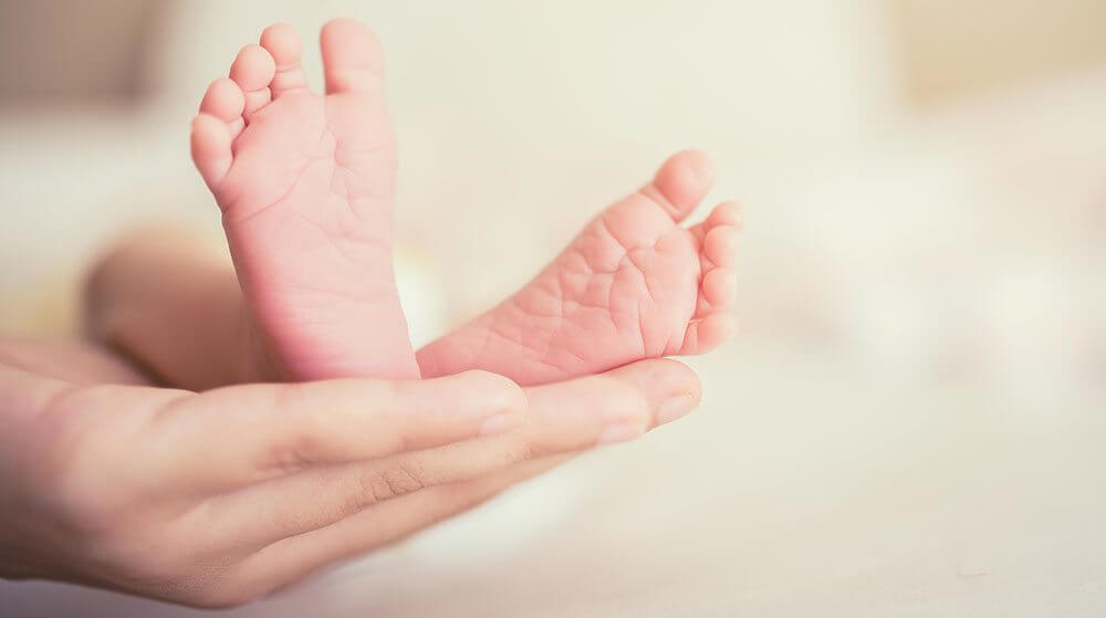 Феномен: Роди се здраво бебе с две глави СНИМКА