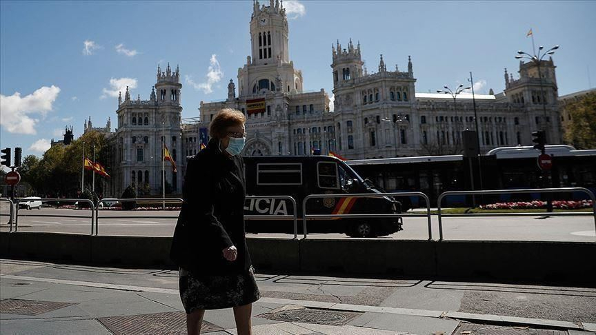Мадрид вика армията на помощ за борба с коронавируса
