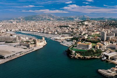 Марсилия налага нови строги мерки заради К-19 