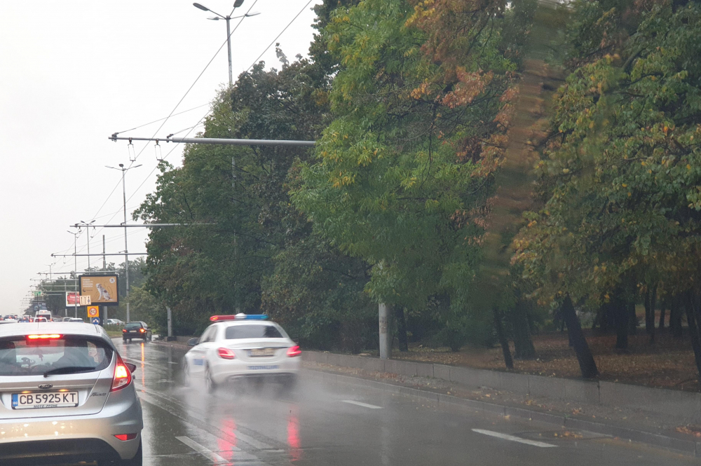 Невиждано задръстване на столичното "Цариградско шосе"! СНИМКИ