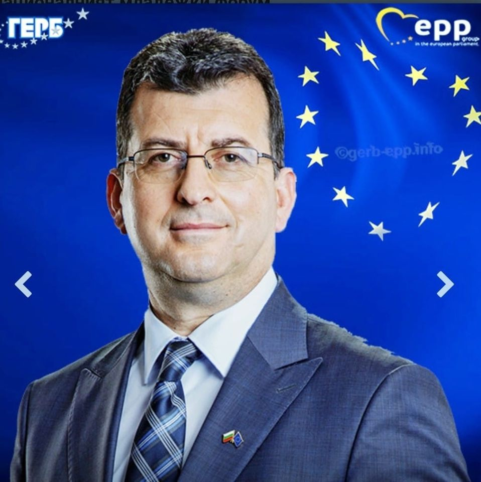 Евродепутат разби протестиращите с 5 въпроса