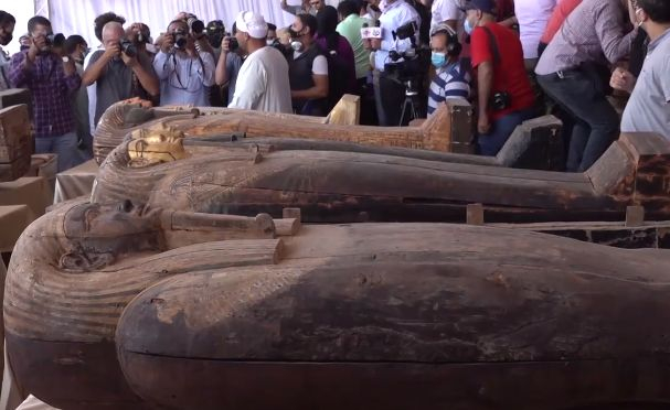 Археолози направиха сензационна находка край Кайро, която ще промени историята ВИДЕО