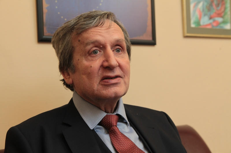 Акад. Марков скочи на Радан Кънев и другите евродепутати, които хулят България