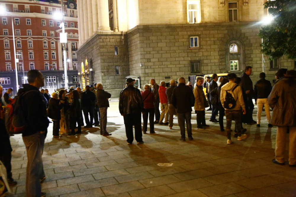 94-и ден на протестите: Важна е решителността, а не бройката СНИМКИ