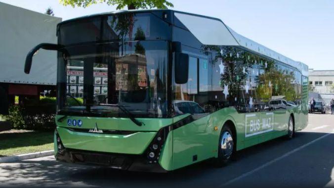 МАЗ ще доставя нови автобуси с двигатели на Mercedes в Русия