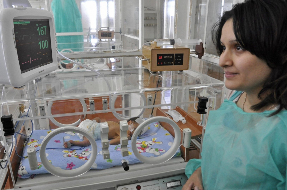 Заразена вдовица на починал от К-19 в Хасково роди и изпълни предсмъртното желание на съпруга си за име на бебето