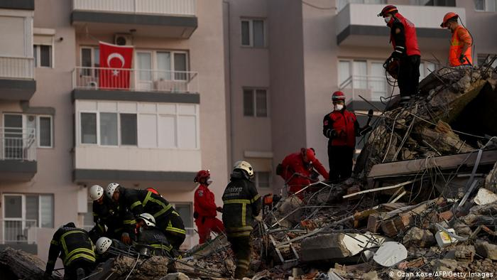 След земетресението в Турция: бетон ли е това или швейцарско сирене?