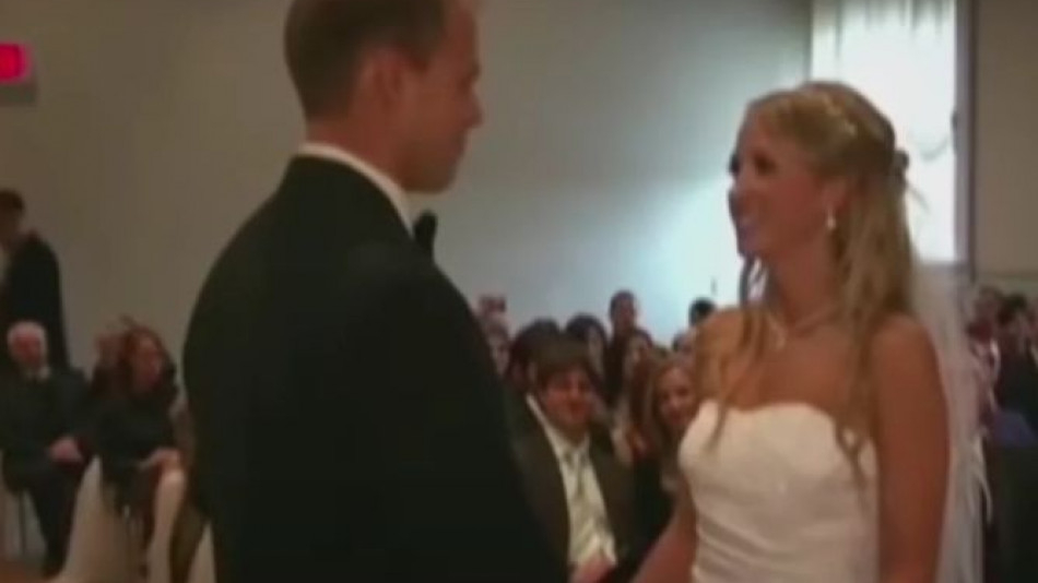 Младоженец видя булката в църквата и се разплака, а гостите изпаднаха в шок от... 