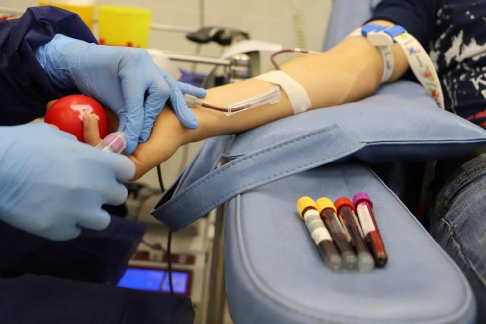Спешно се търси кръвна плазма за поваления от К-19 шеф на болницата в Провадия