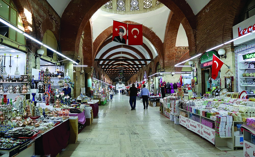 Хиляди българи пазаруват в Одрин, без да се докоснат до красотата му