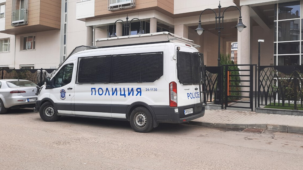 Мощната акция срещу прочутите бандити в София продължава, поне 7 са арестувани СНИМКА