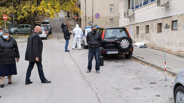 Първи подробности за касапницата пред поликлиника в Шумен, жертвата... ВИДЕО 18+