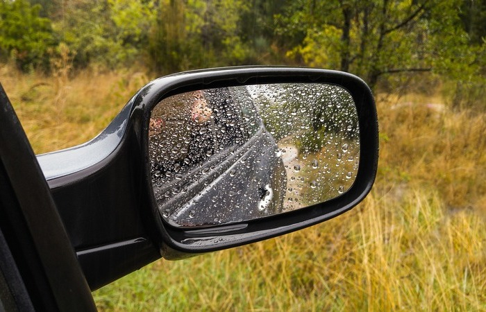 Ето как да предпазите огледалата на колите от дъжд и лед