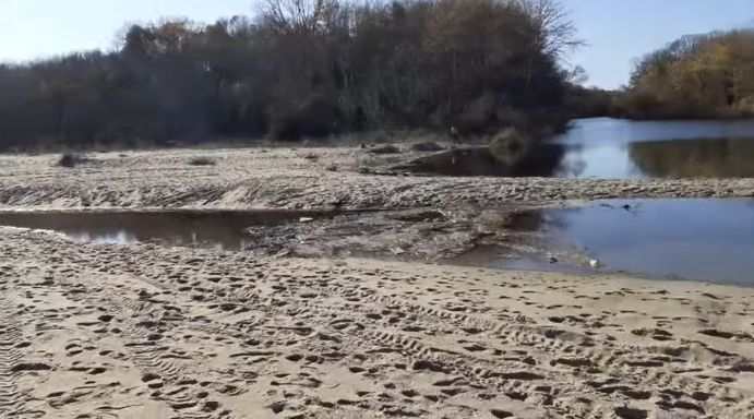 Нещо неприятно се случва с река Камчия ВИДЕО