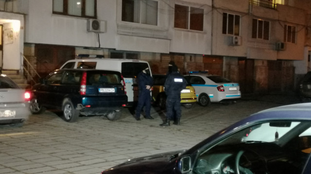 Първи СНИМКИ от апартамента на ужасите в Пловдив