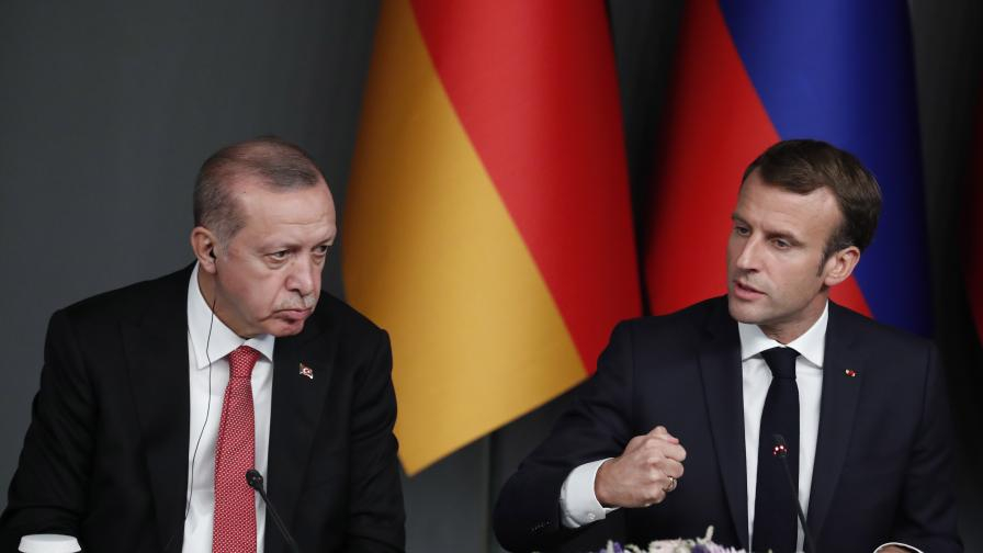 Ердоган: Дано Франция скоро се отърве от бремето на Макрон
