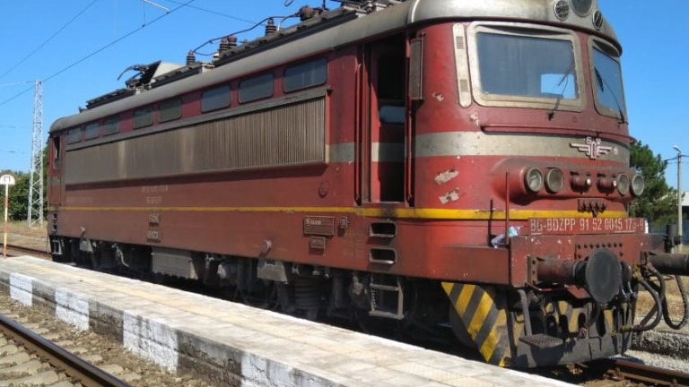 Ужасяващ инцидент на жп прелез в Зверино