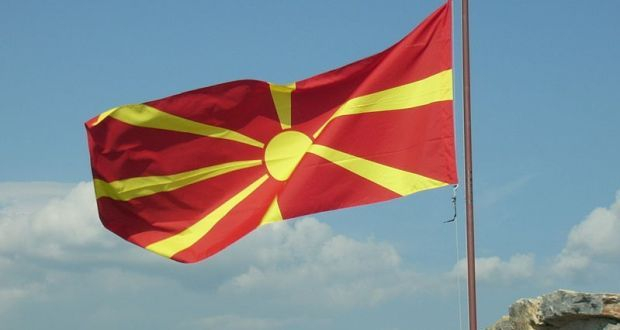 Проф. Овчаров: Раждането на македонската нация и ровенето на Коритаров в мухъла