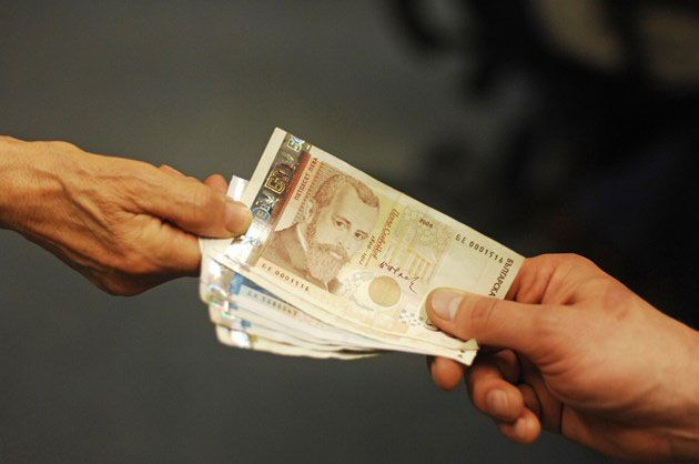 Стряскащи данни за заплатата на българина