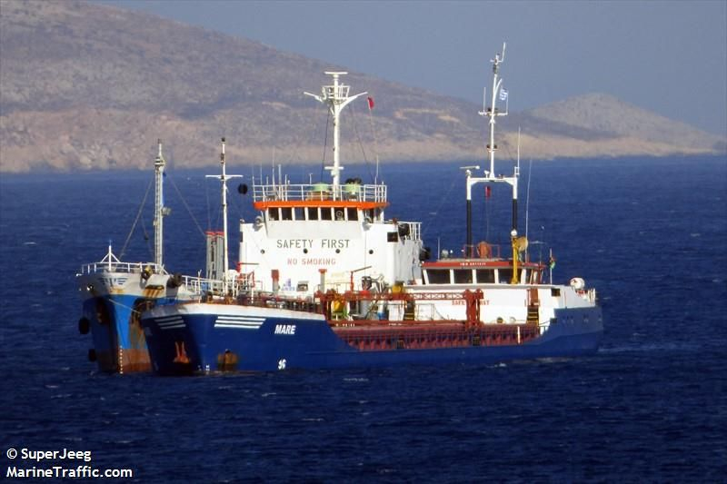Кошмар във Варненското езеро: Моряци паднаха от кораб, има загинал 