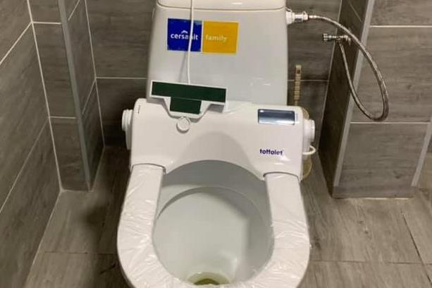 Ново 20: Първата атниковид тоалетна се появи в София ВИДЕО 