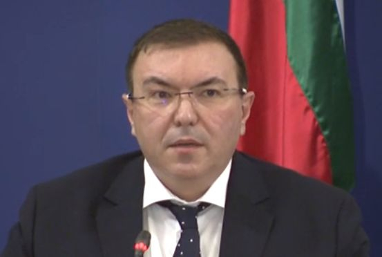 Министър Ангелов обяви кои мерки остават до 31 януари и кои отпадат ВИДЕО