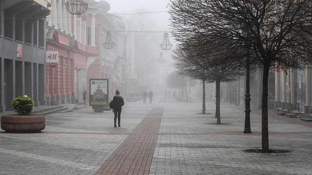 Бомба е паднала в Пловдив навръх Коледа, няма живо пиле СНИМКИ
