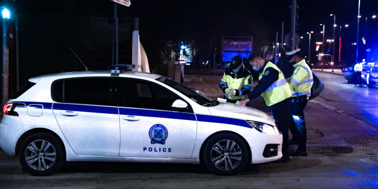 Полицията в Гърция се развилня по празниците