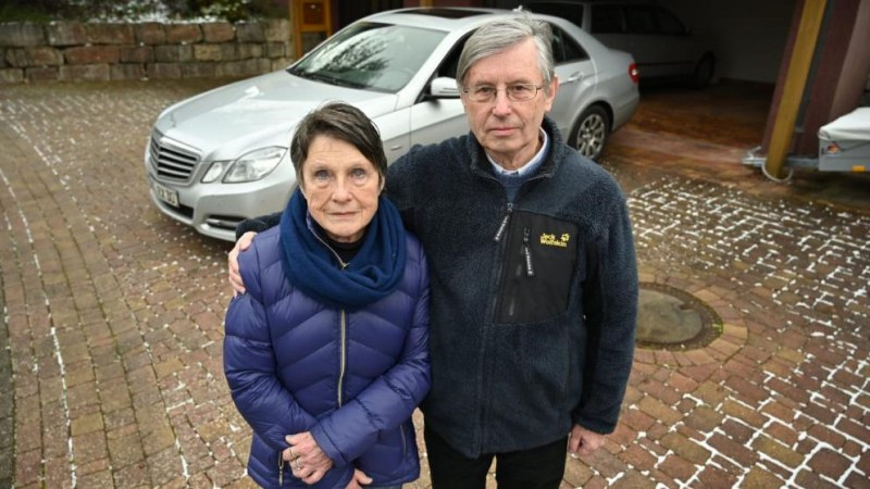 Изгониха съпрузи пенсионери с коронавирус от собствения им дом 