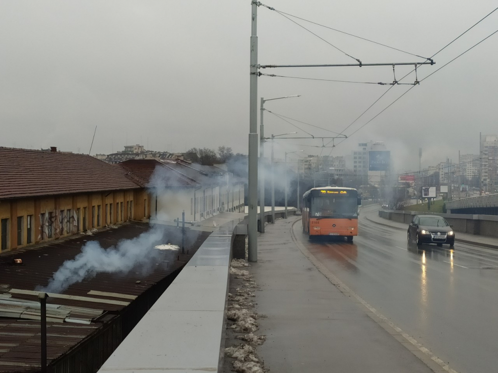 Малко студ и в София се дими като за последно СНИМКИ 