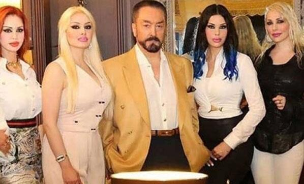 Богатият бос на турската секс секта от мюсюлманки ще изгние в затвора с рекордна присъда 