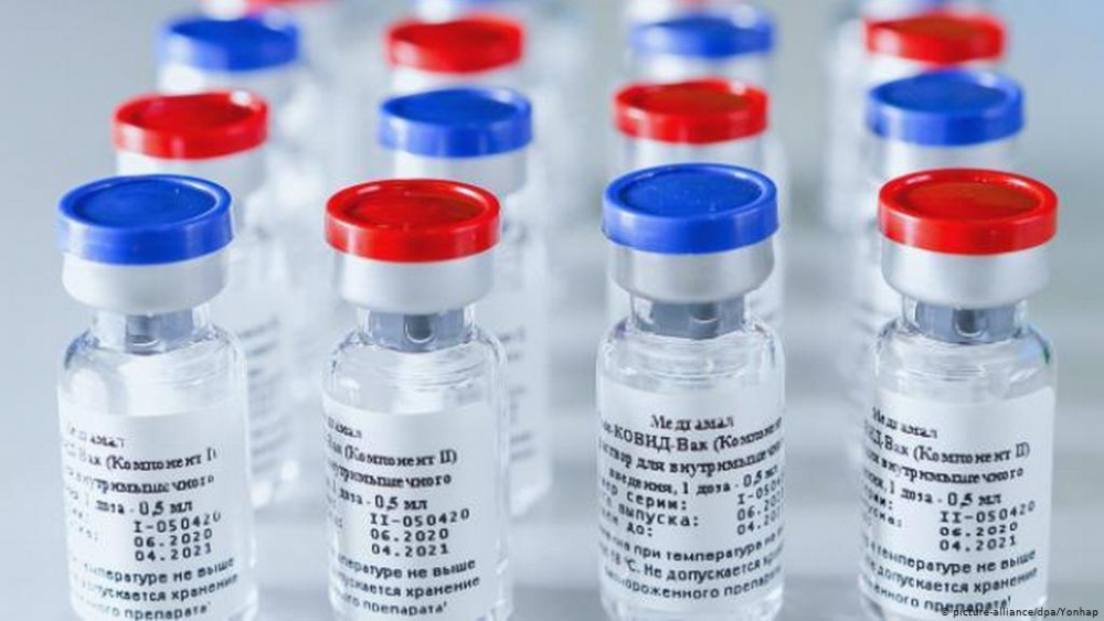 ЕС води преговори с Русия за ваксината "Спутник"