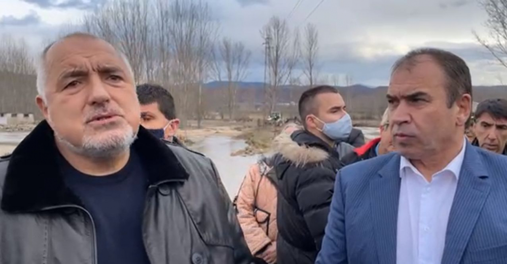 Борисов видя потопа в България и се ядоса: От жълтите павета е лесно да коментираш ВИДЕО