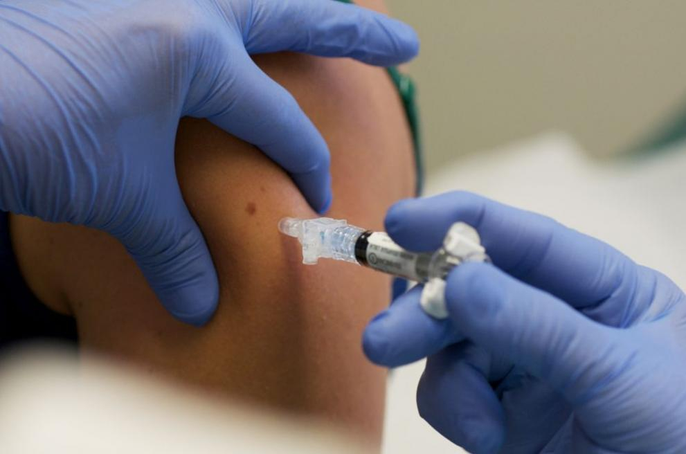 Масова ваксинация срещу COVID-19 започва в Русия