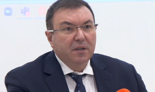 Министър Ангелов представи сертификата за ваксинация срещу К-19 ВИДЕО