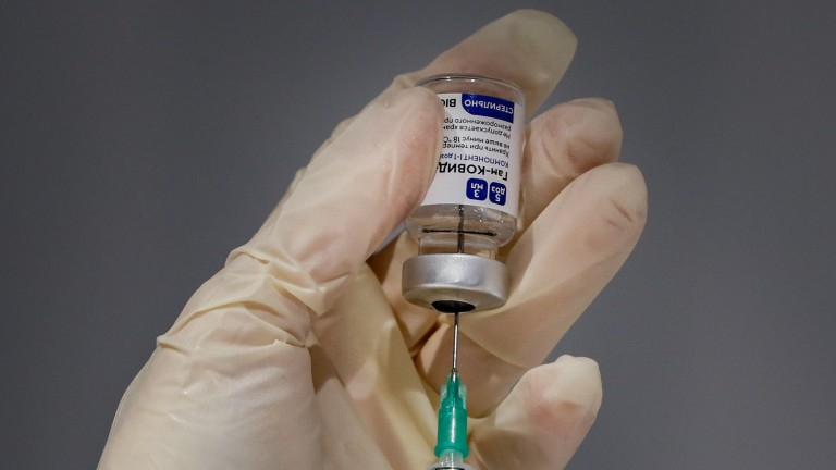 Мексикански бизнесмен купи 2 милиона дози от ваксината "Спутник V"