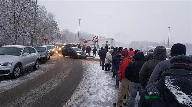 Дълги опашки на границата между Германия и Чехия заради новите К-19 мерки