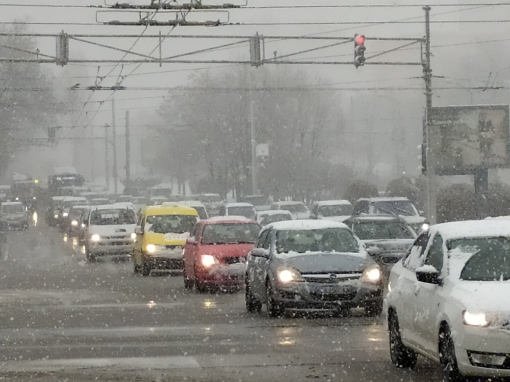 Лошо време: В София е като на война заради снега СНИМКИ