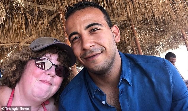 Англичанка заряза мъжа си след 20 г. брак заради млад египтянин, но нещо се обърка СНИМКИ 
