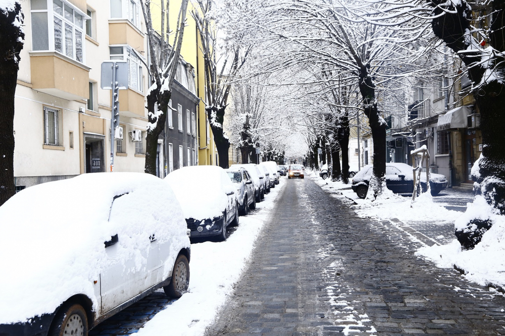 Ето какво се случва в цяла България след 24-часовия сняг