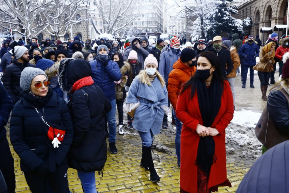 БЛИЦ TV: Ресторантьорите излязоха на протест