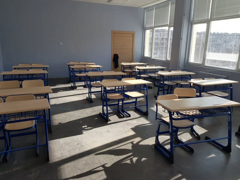 Лоша новина за заразените с К-19 ученици и учители в Бургас